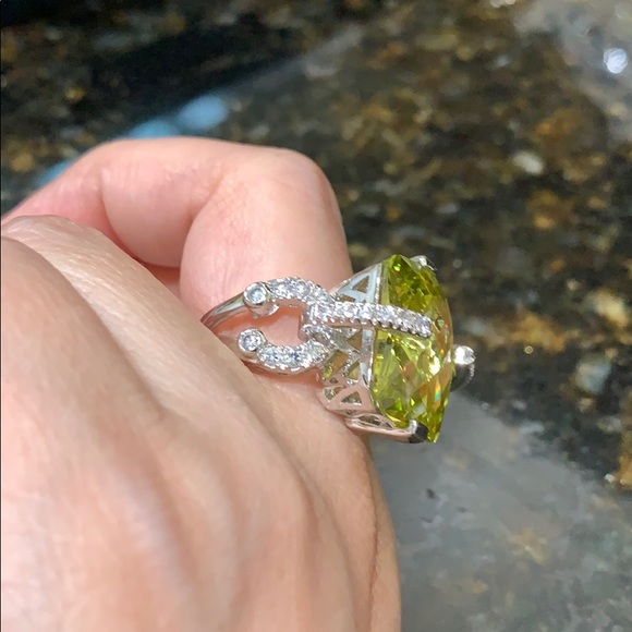 Jewels by Park Lane Ring size 8 - Picture 5 of 10